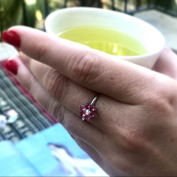 Jewel Flower Ring - Picture 9 of 13